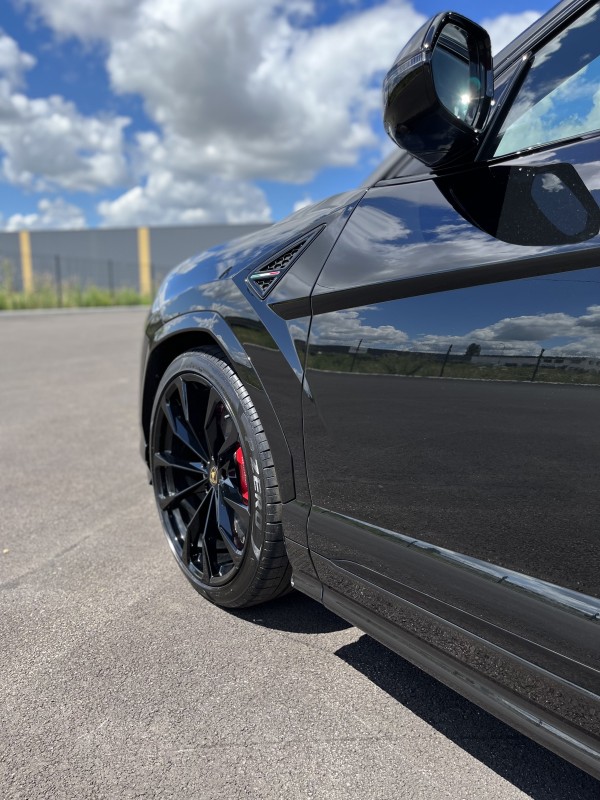 PROTÉGEZ VOTRE LAMBORGHINI URUS AVEC NOTRE PROTECTION CÉRAMIQUE