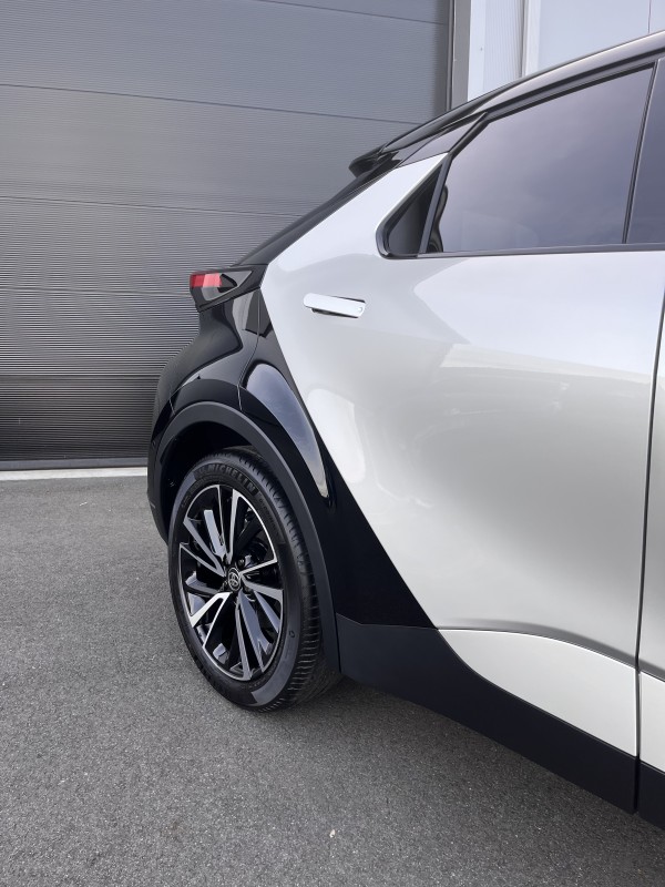PROTÈGEZ SON TOYOTA C-HR AVEC UN FILM DE PROTECTION XPEL SUR LES ZONES FRAGILES À PROXIMITÉ  DE TARBES ET PAU