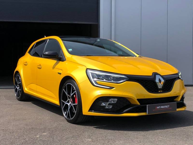 Protégez et sublimez votre voiture avec la protection céramique carrosserie Gtechniq à Pau