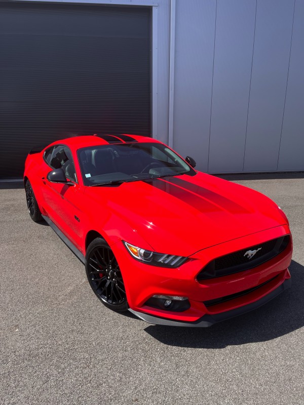 DONNER DE LA BRILLANCE À VOTRE FORD MUSTANG AVEC NOTRE PROTECTION CÉRAMIQUE GTECHNIQ DANS NOTRE CENTRE ESTHÉTIQUE SITUÉ À PAU À PROXIMITÉ DE TARBES, DAX, BIARRITZ ET ANDORRE.