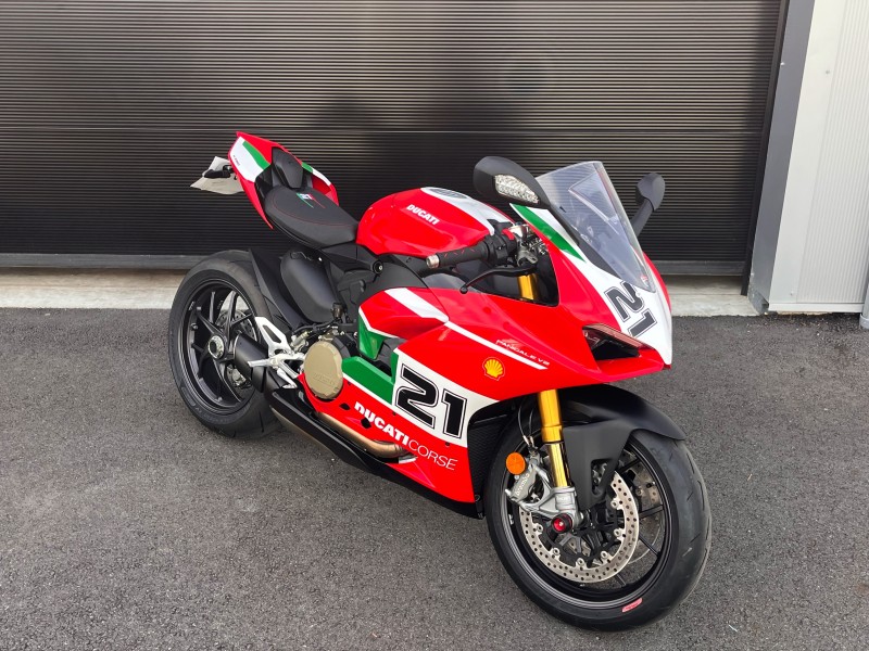 PROTÉGEZ VOTRE DUCATI PANIGALE AVEC NOTRE FILM DE PROTECTION XPEL DANS NOTRE CENTRE CERTIFIÉ A PAU PROCHE DE TARBES, BIARRITZ, DAX et ANDORRE