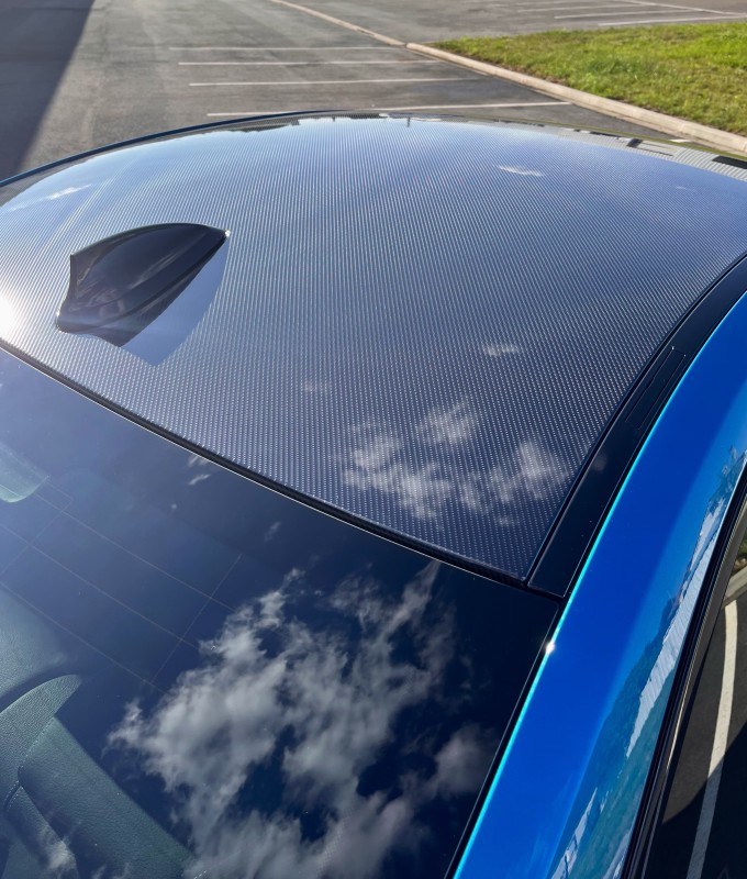 PERSONNALISER VOTRE VÉHICULE AVEC NOTRE FILM DE PROTECTION ASPECT CARBONE