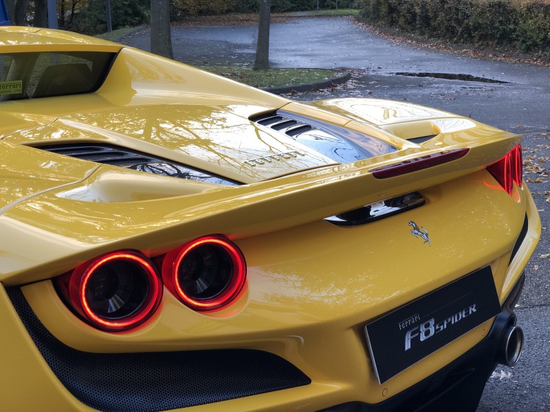 PROTECTION FILM PPF XPEL ET PROTECTION CÉRAMIQUE POUR VOTRE FERRARI F8