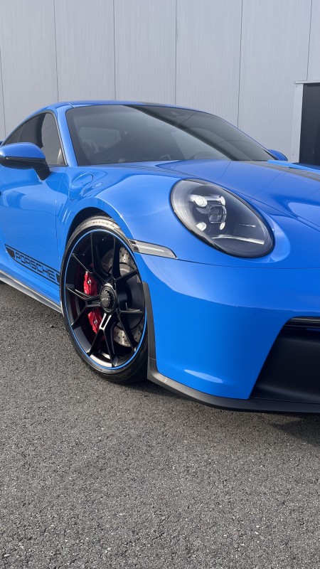 PROTOGEZ VOTRE PORCHE 992 GT3 AVEC NOTRE FILM DE PROTECTION XPEL  DANS NOTRE CENTRE SITUÉ A PAU PROCHE DE BIARRITZ , DAX