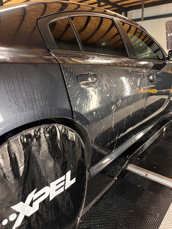 Protégez votre outil de travail avec un film de protection XPEL sur PAU